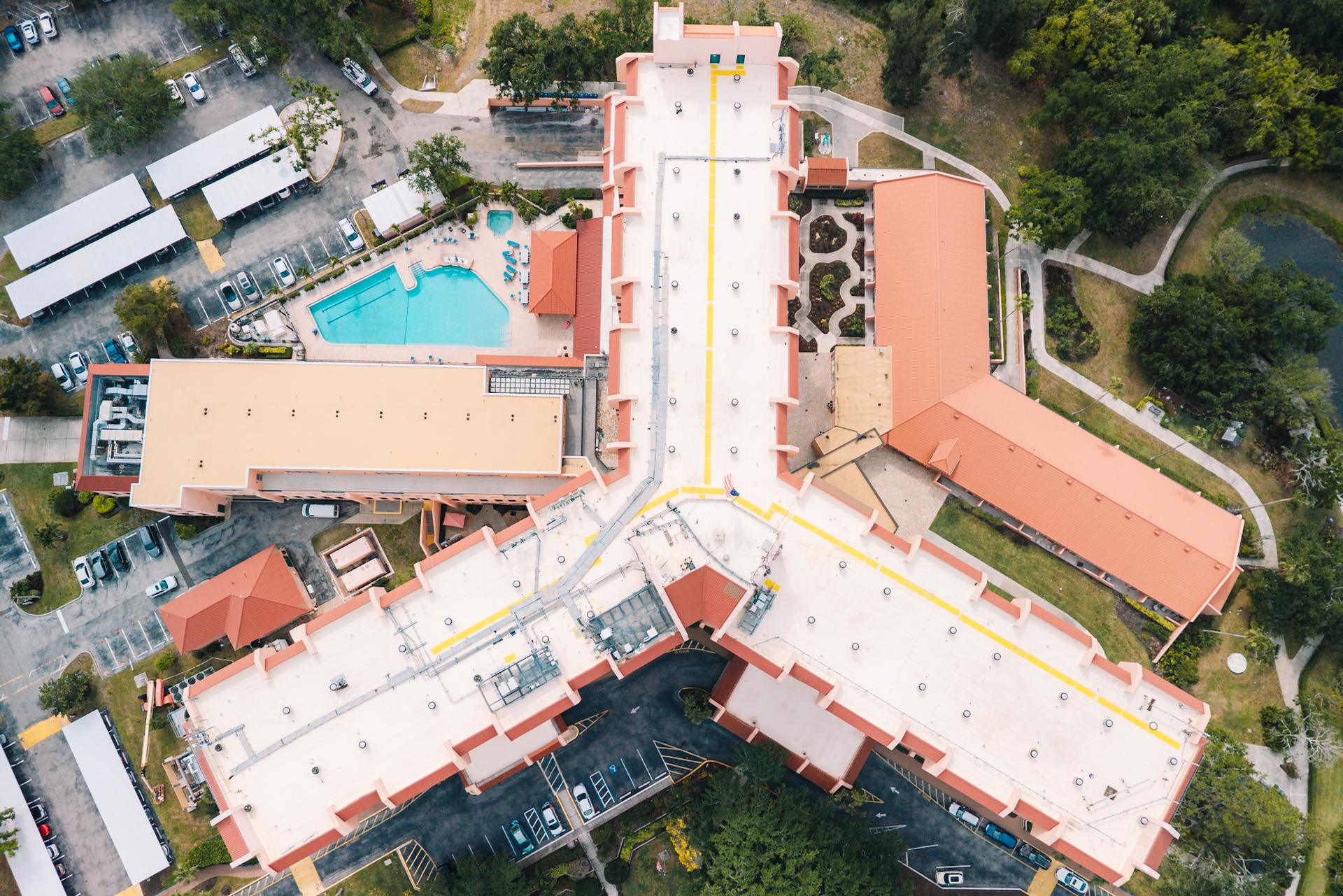 Single ply membrane roof on a resort building